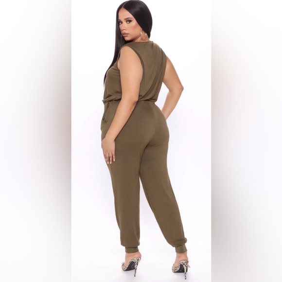 NWT Olive Green Long Two Piece set - Picture 4 of 5